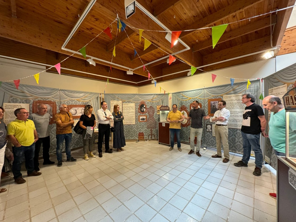 ‘Gran espectáculo eléctrico’ abre sus puertas en la sala municipal de Alcañiz