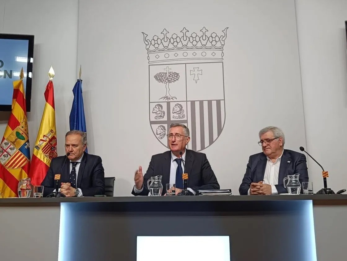 Azcón asegura que no va a cesar la lucha por la permanencia de MotoGP en Motorland