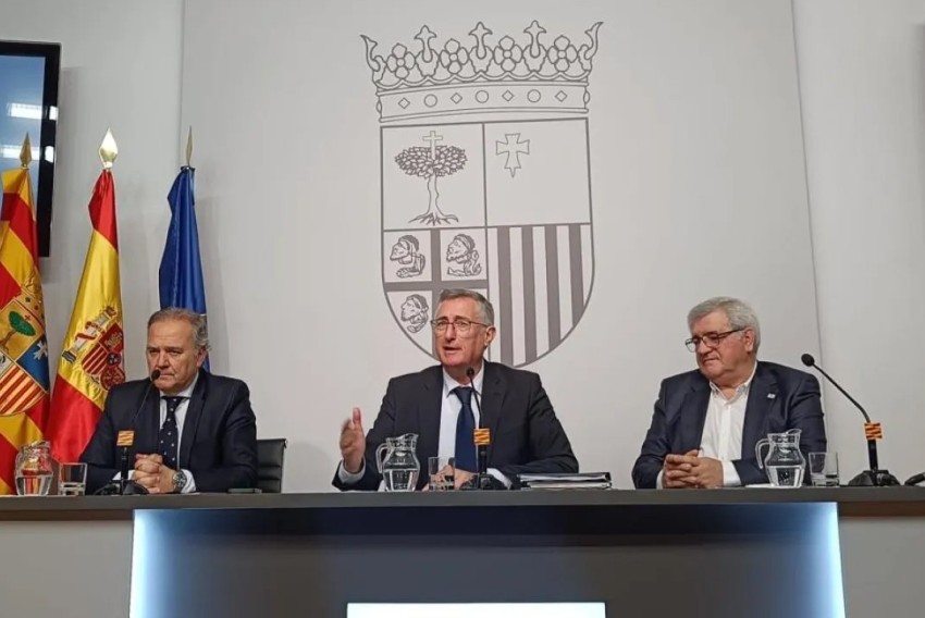 Azcón asegura que no va a cesar la lucha  por la permanencia de MotoGP en Motorland