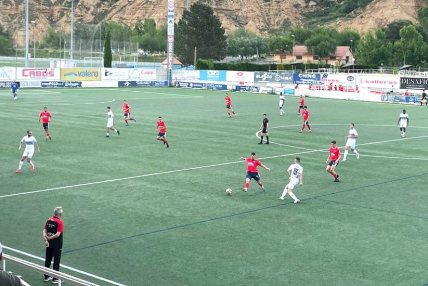 El Andorra continúa sin dar con la tecla y cosecha otra derrota en Fraga (2-0)